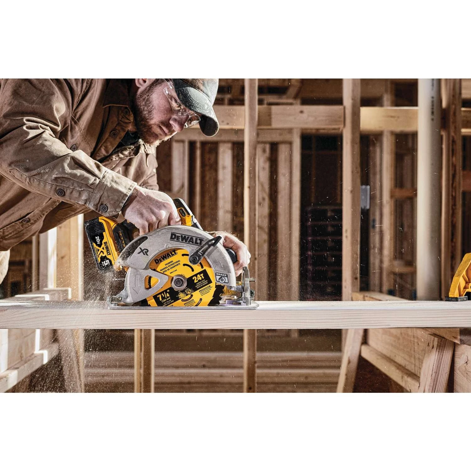 DeWalt 7-1/4 In. D X 5/8 In. Tungsten Carbide Circular Saw Blade 24 Teeth 3 Pk 5 DeWalt 7-1/4 In. D X 5/8 In. Tungsten Carbide Circular Saw Blade 24 Teeth 3 Pk - Image 5